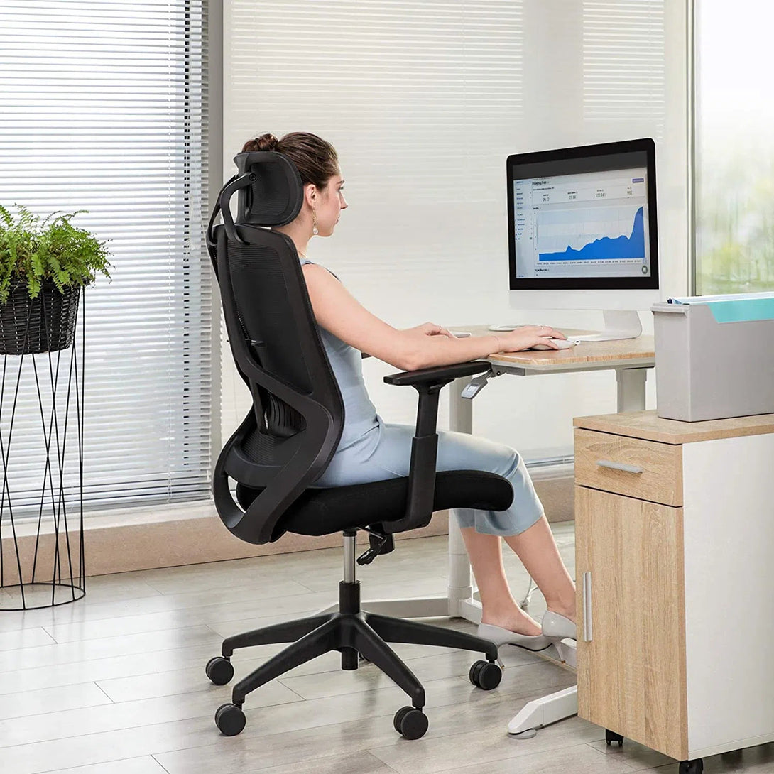 VASHOME Ergonomická kancelářská židle s bederní opěrkou, židle k psacímu stolu, černá-Kancelářské židle-Vashome.cz